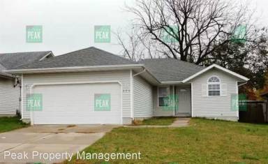 Main picture of 674 N Jonathan Ave