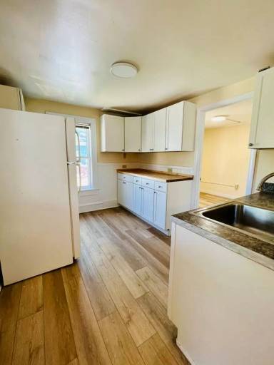 Main picture of 50 Howard St