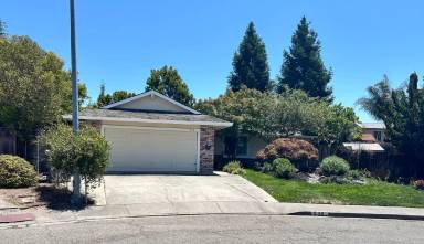 Main picture of 939 Edith Ct