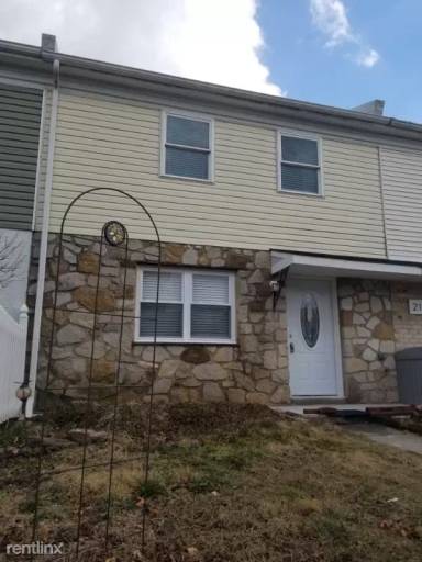 Main picture of 219 First Ave