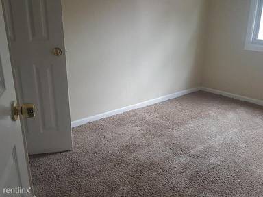 Main picture of 5149 S Marshfield Ave
