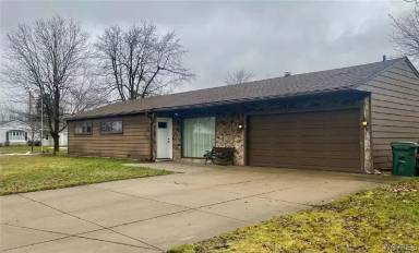 Main picture of 123 Cheryl Ln