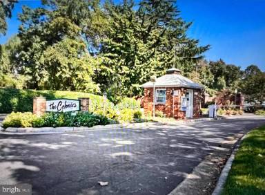 Main picture of 7640 Provincial Dr