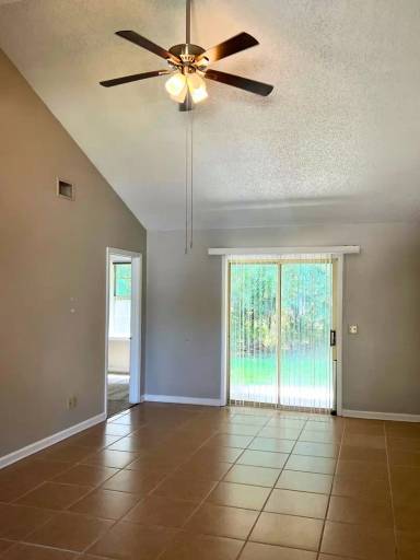 Main picture of 410 Admirals Walk Dr