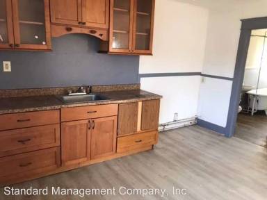 Main picture of 9 Holman Ave