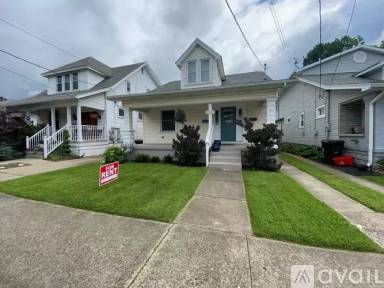 Main picture of 1217 Schiller Ave