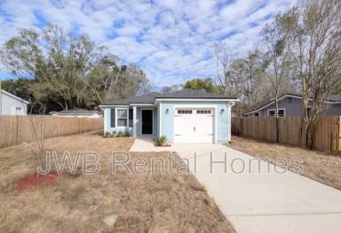 Main picture of 8537 Peach St