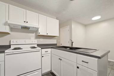 Main picture of 194 Sycamore Ct