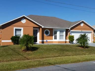 Main picture of 9 Peterlee Ct