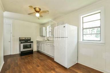 Main picture of 343 Oakdale St