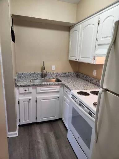 Main picture of 15204 Bellaire Ave