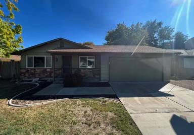 Main picture of 3314 N Clayton Pl