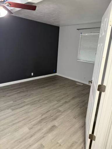 Main picture of 1497 W Elm Hill Cir