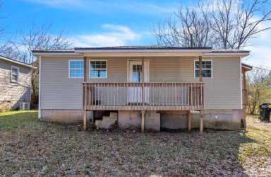 Main picture of 607 N 2nd St