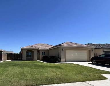 Main picture of 986 Valencia Dr
