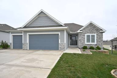 Main picture of 7465 NW Douglas Ct