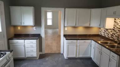 Main picture of 2618 Cochran St
