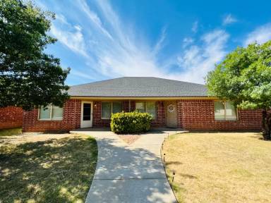 Main picture of 3115 109th St