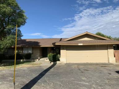 Main picture of 2675 S MacArthur Dr