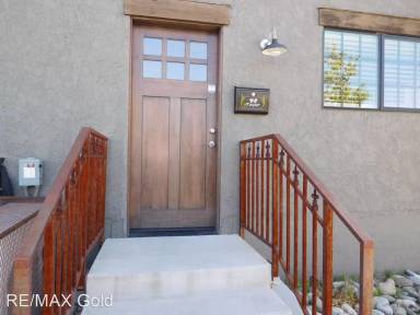 Main picture of 48 E Taylor St