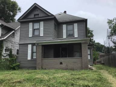 Main picture of 1307 N Lasalle St
