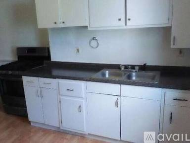 Main picture of 1210 McClure St