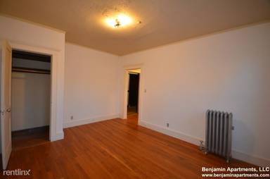 Main picture of 143 Park Dr Apartments