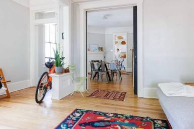 Main picture of 2204 Bull St