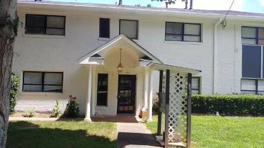 Main picture of 1360 North Ave NE