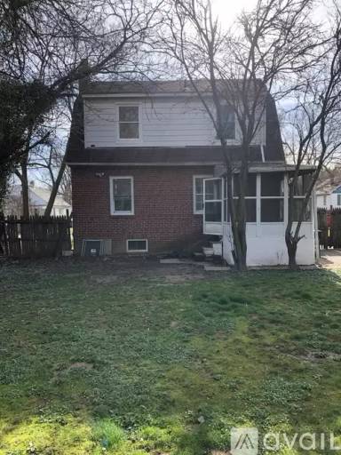 Main picture of 18 Hampton Rd