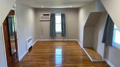 Main picture of 245 Palmer Rd