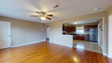 Main picture of 100 Mount Vernon Dr