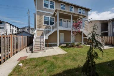Main picture of 3323 Hoyt Ave