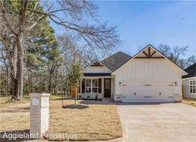 Main picture of 2611 Southside Dr