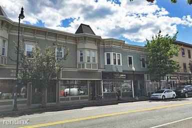 Main picture of 1102 Cambridge St