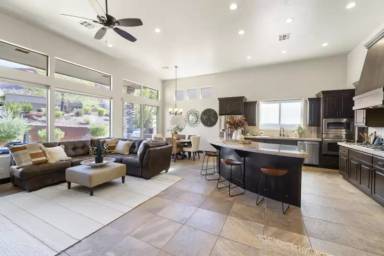 Main picture of 2139 W Cougar Rock Cir