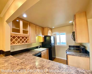 Main picture of 4990 S Landing Dr