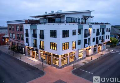 Main picture of 138 E St