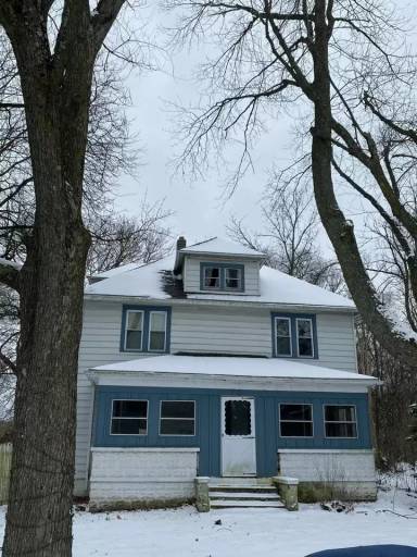 Main picture of 3505 S Racine Ave
