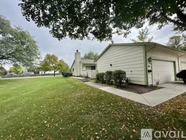 Main picture of 6851 Larkspur Ct