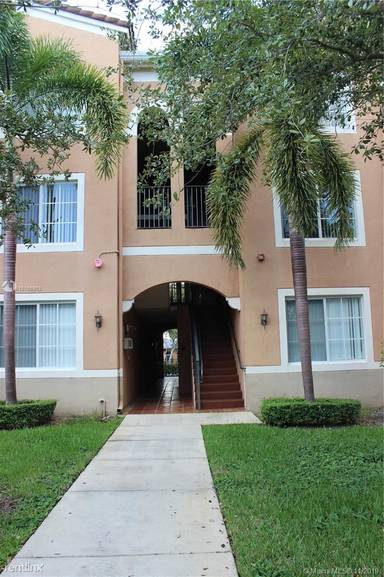 Main picture of Gables Court Condominium
