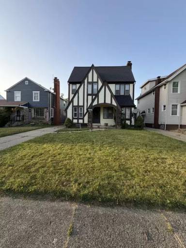 Main picture of 17917 E Park Dr