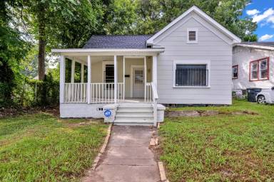 Main picture of 2571 29th St W