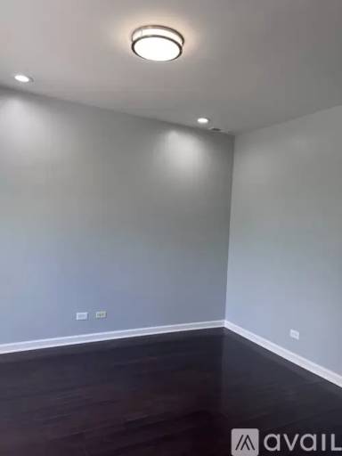 Main picture of 6204 S Indiana Ave