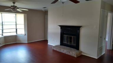 Main picture of 3570 Oak Hill Dr