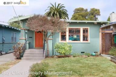 Main picture of 1525 Parker St