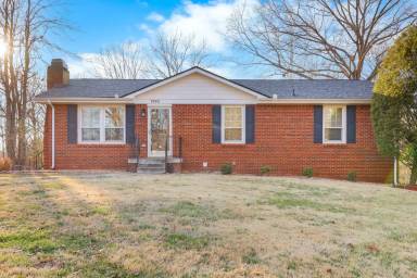 Main picture of 1802 Warren Dr