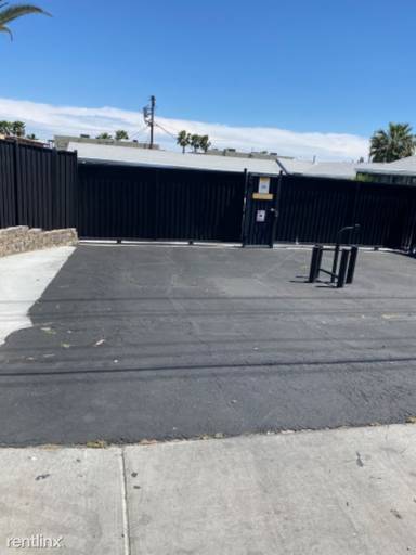 Main picture of 1401 E Carson Ave