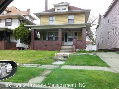 Main picture of 860 Prouty Ave