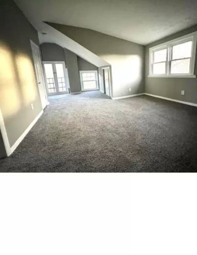 Main picture of 1335 West Blvd